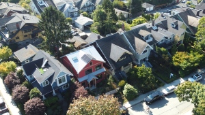 Metro Vancouver’s housing market worsens, now pricing out even high earners: report